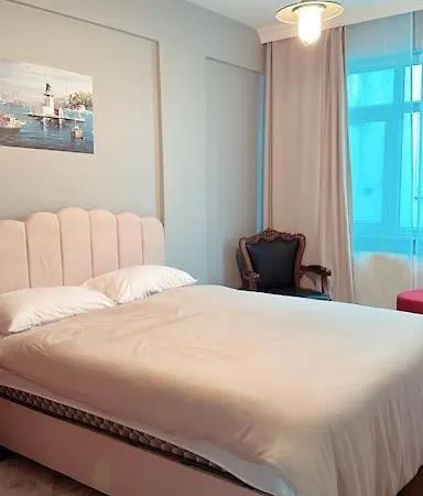 Renewed Cozy 2+1 In Cihangir